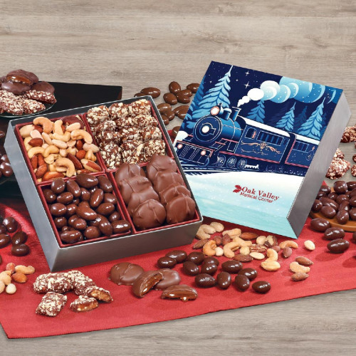 Holiday Gift Box with Gourmet Treats Holiday Gift Box with Gourmet Treats