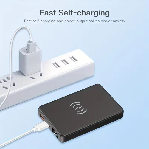 10,000 mAh MagnaPulse MagSafe Fast Charge Power Bank 10,000 mAh MagnaPulse MagSafe Fast Charge Power Bank