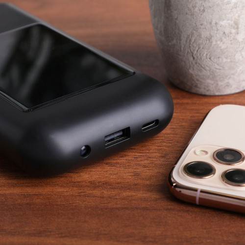Juicy Jams Power Bank & Earbuds Juicy Jams Power Bank & Earbuds