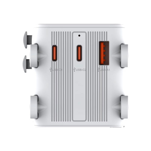Xoopar Luggie World Travel Adapter