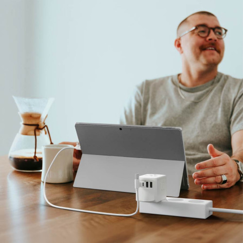 Xoopar Tripper Universal Adapter